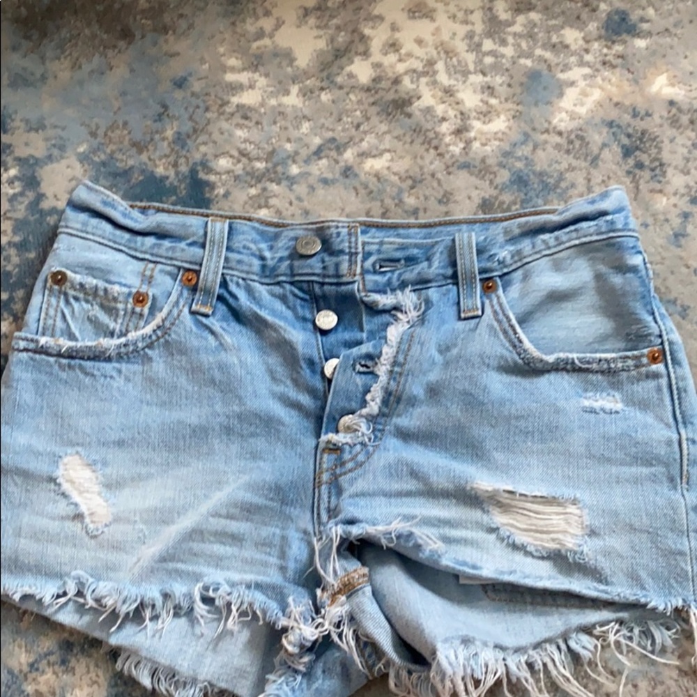 501 Levi shorts